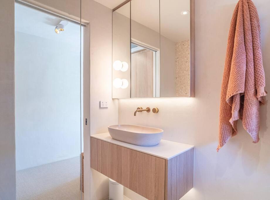 Little Cove Luxe Naousa 10 Apartment