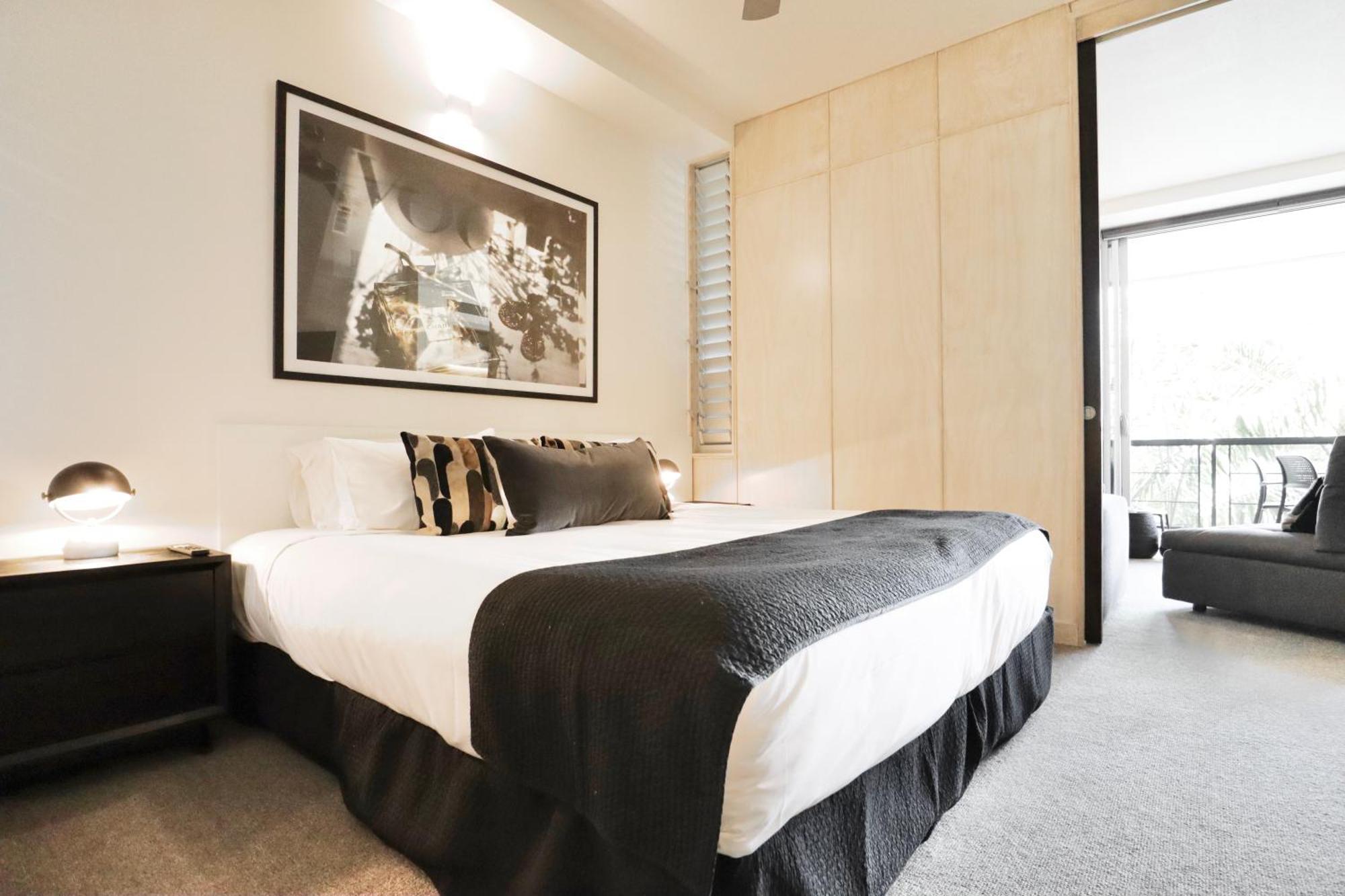7320 Walk To Main Beach Apartment *