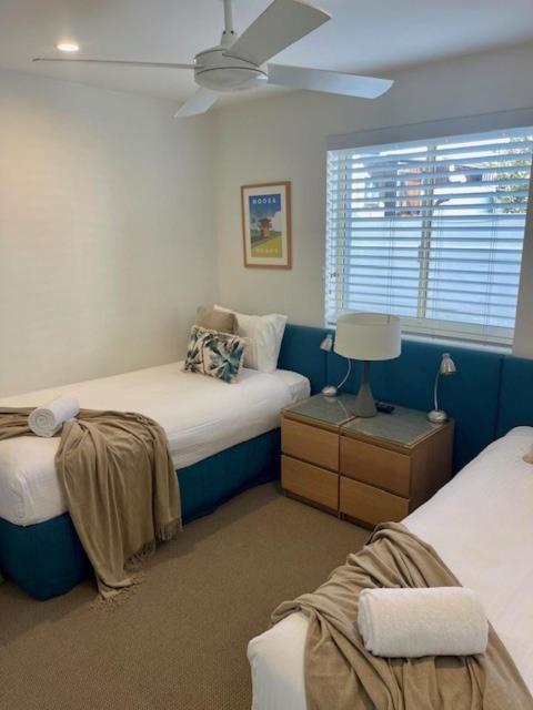 Coastal Luxe On Hastings St - 2 Bedroom Apartment Noosa Heads