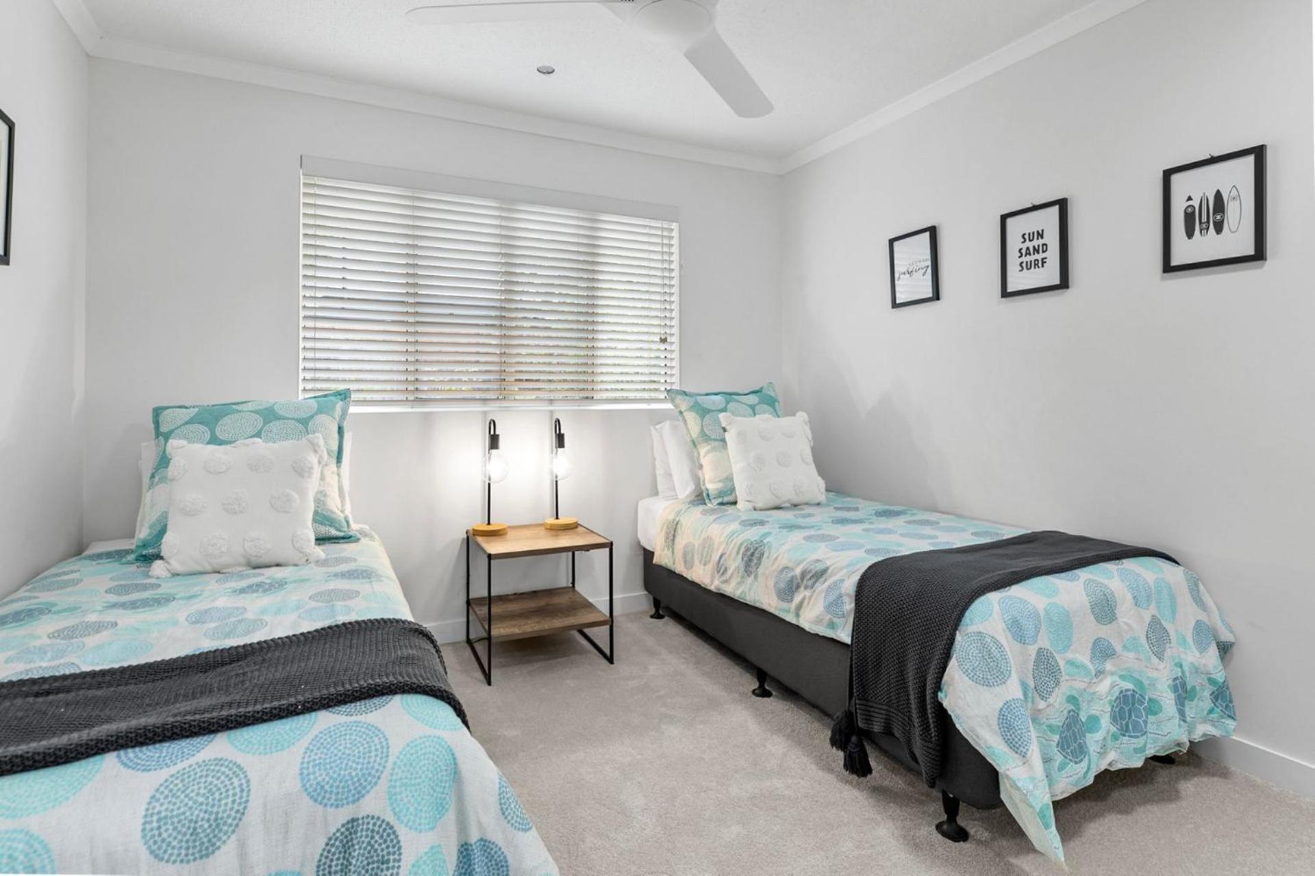 6 Parkshores Sunshine Location Location Location 100m To Access *