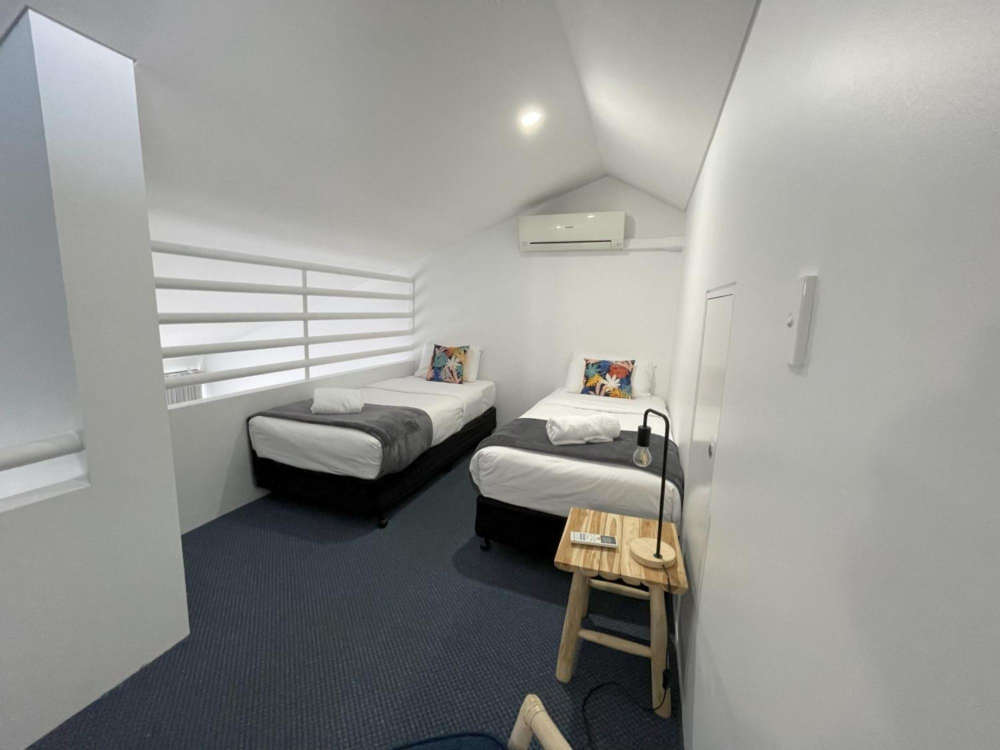 Aparthotel The 4*