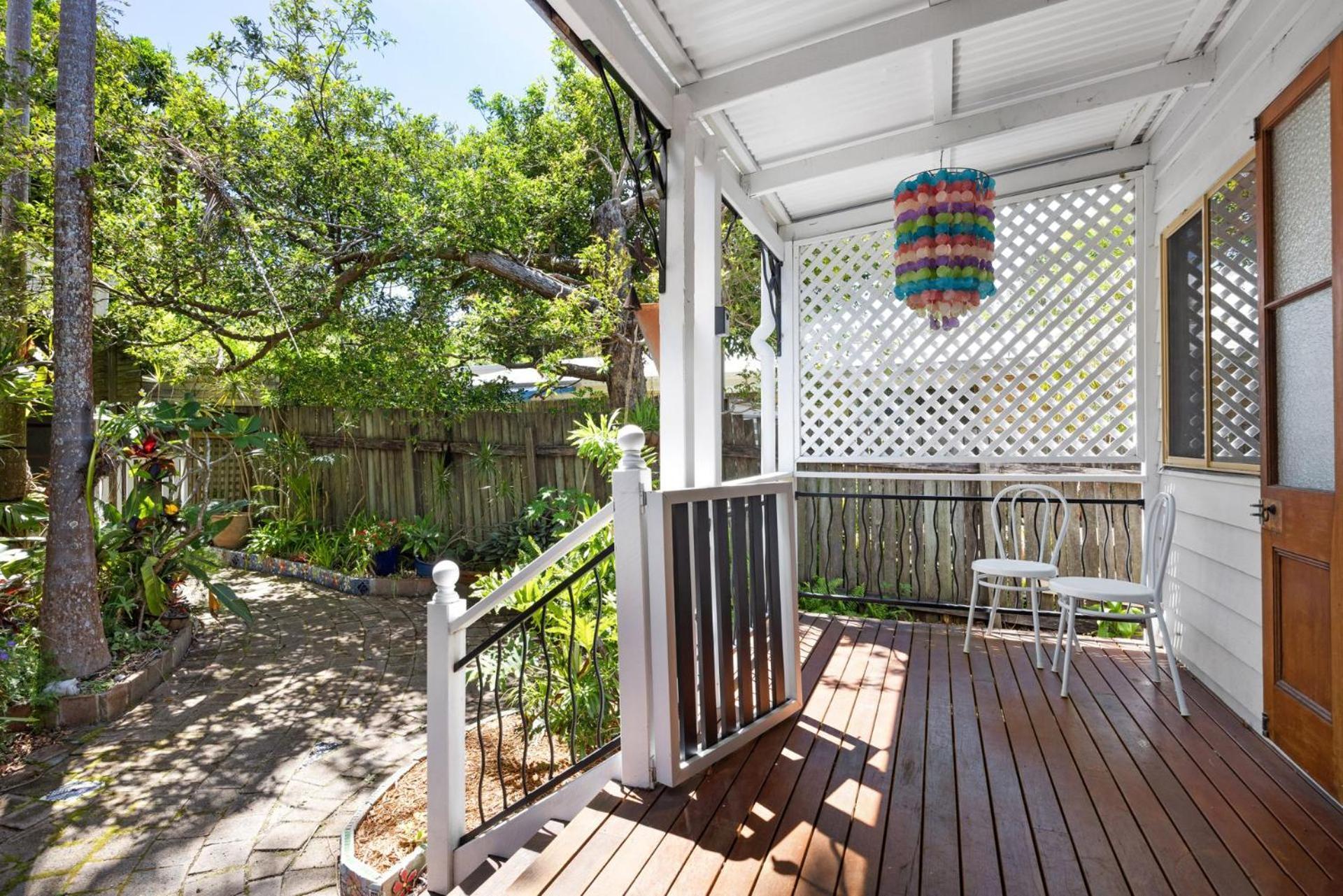 2 19 Nebula Street Sunshine Holiday home Sunshine Beach