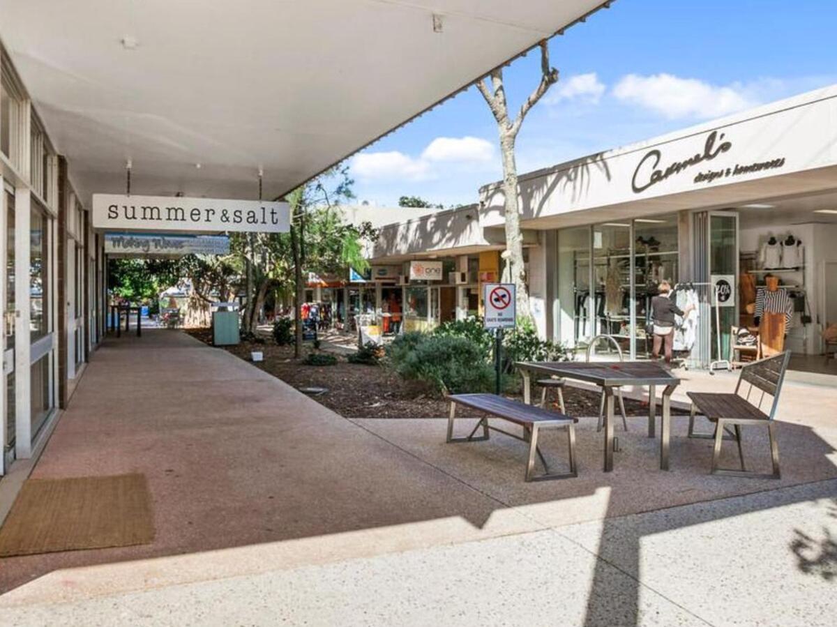Apartment Little Gem In Peregian - Walking Distance To With Pool *