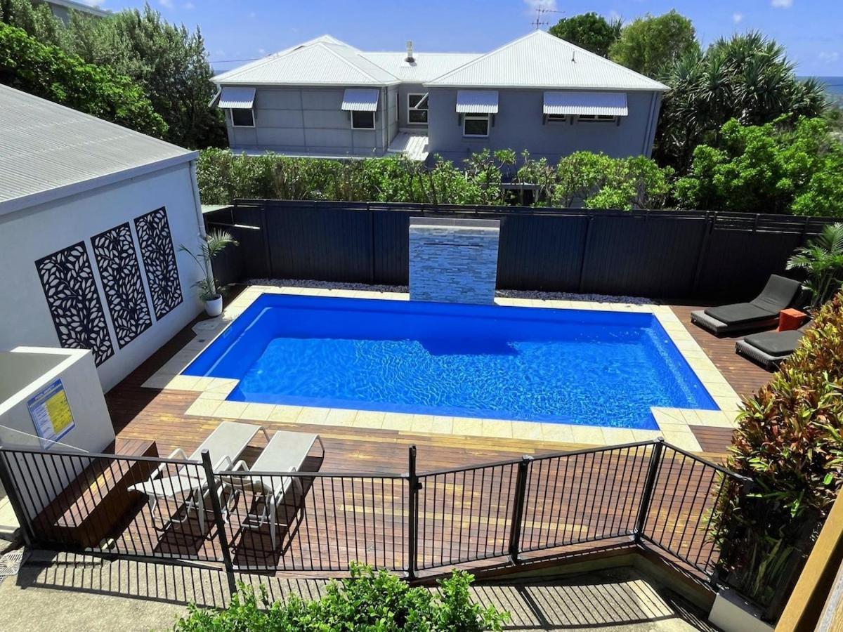 Little Gem In Peregian - Walking Distance To With Pool Apartment *