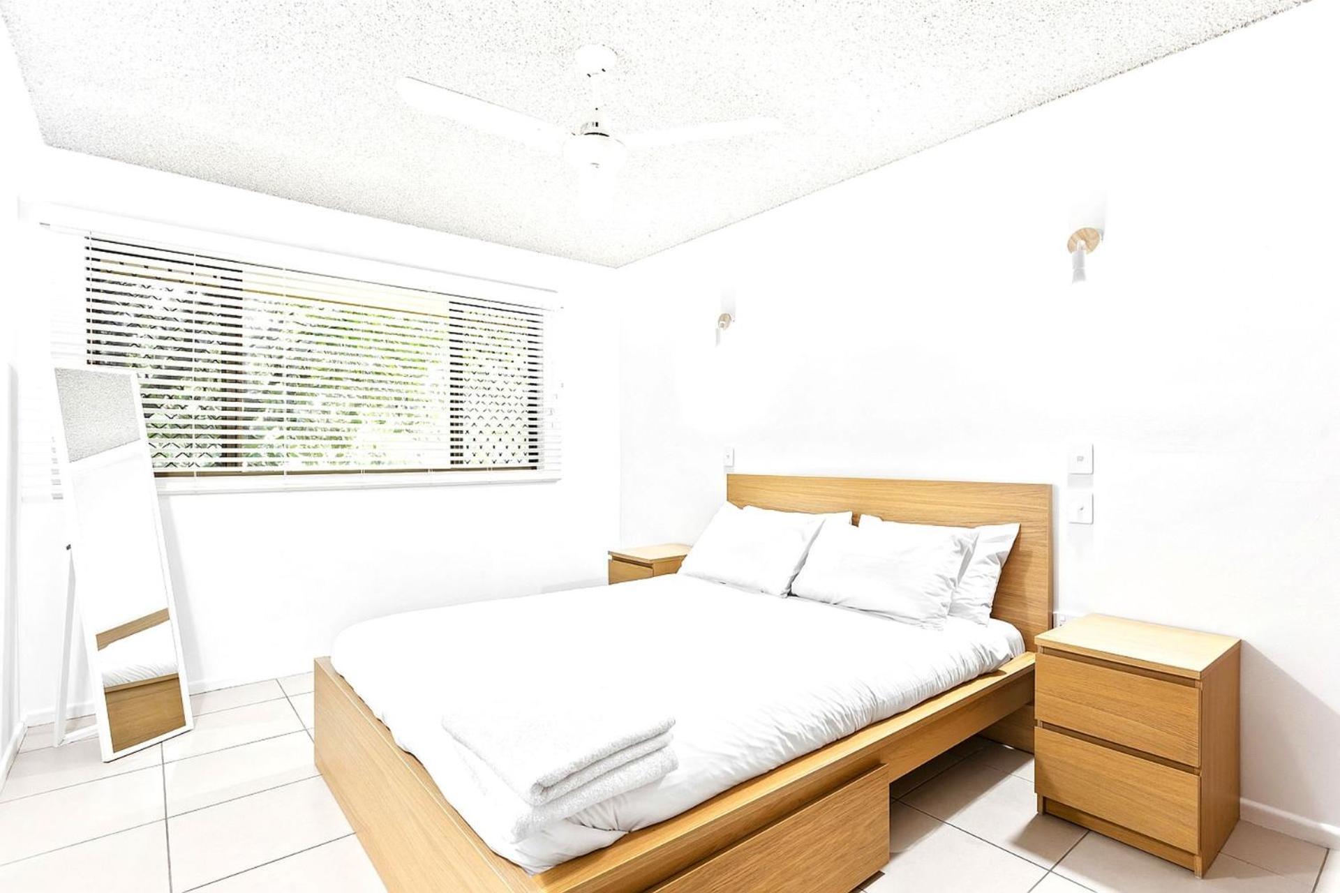 Sunrise Pad With Pool Apartment *