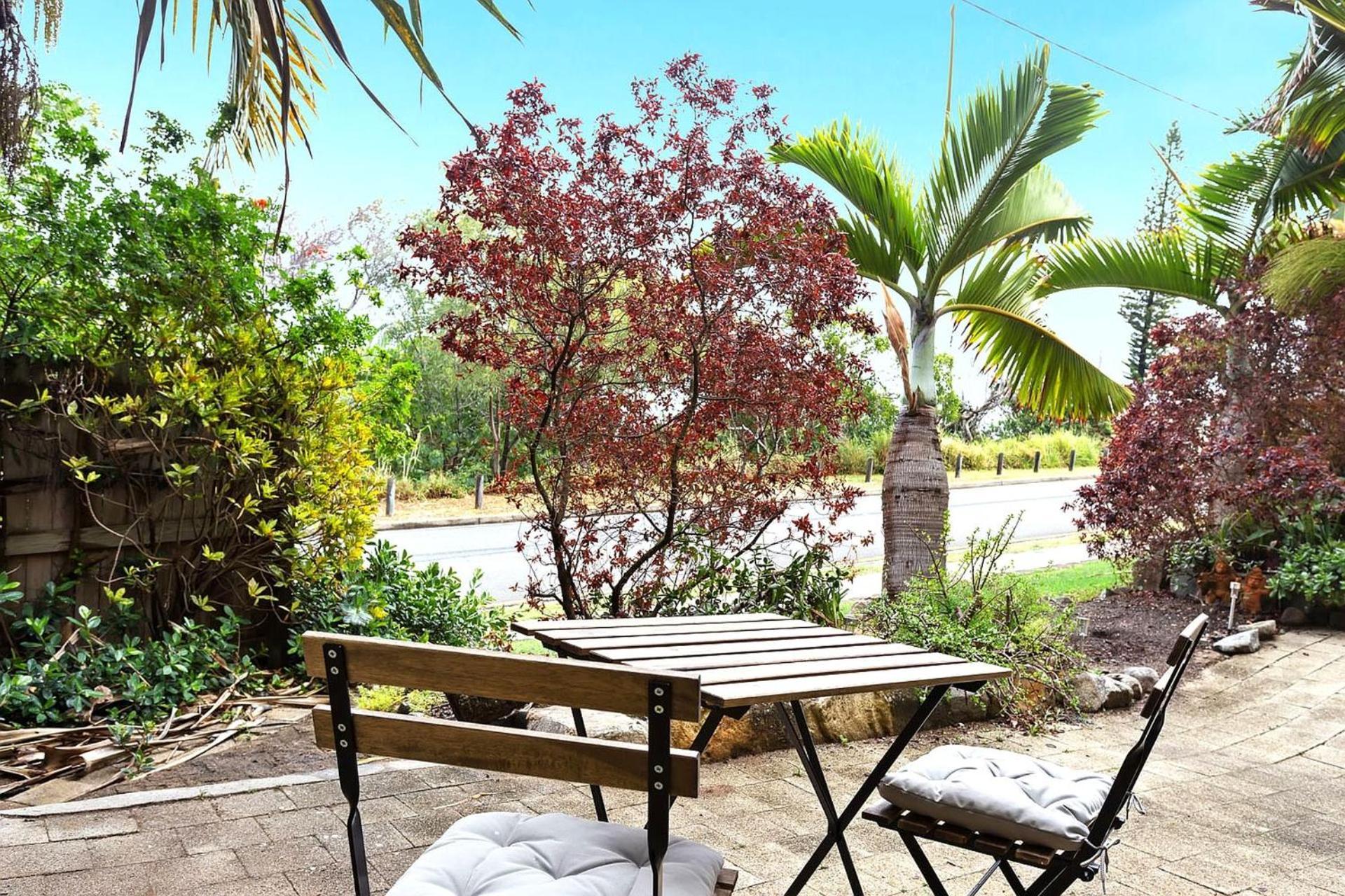 Sunrise Pad With Pool Apartment *