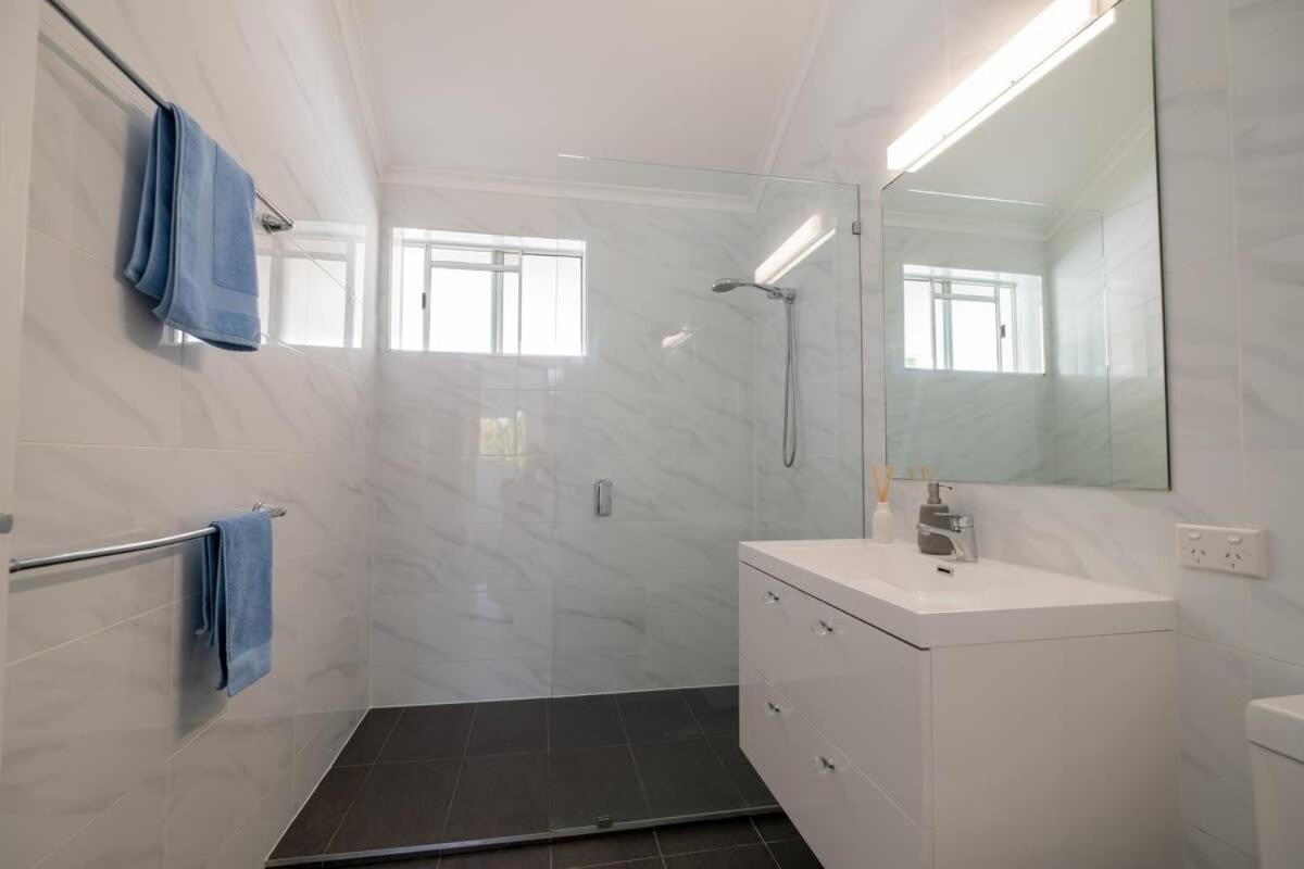 Salt & Serenity On Margit Holiday home