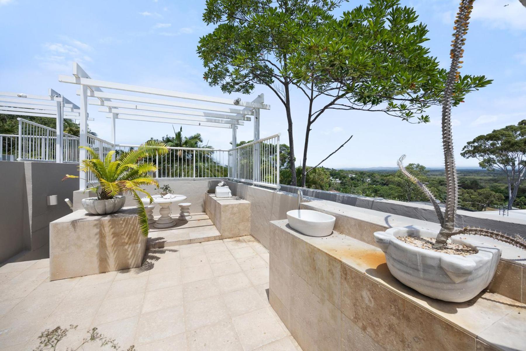 The Sunroom On Hill With Rooftop *