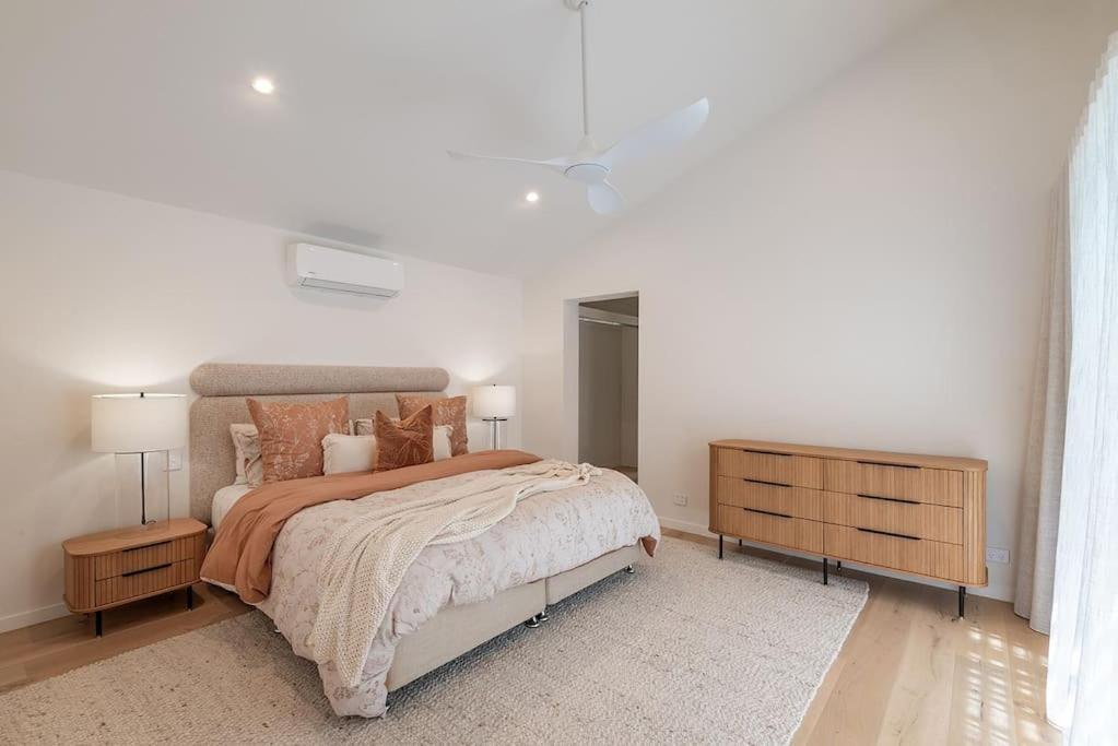 Holiday home Seaviews At Sunshine Beach,4bd, Pool *