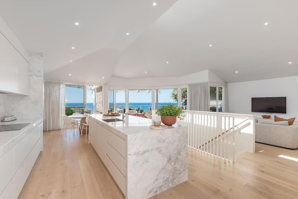 Seaviews At Sunshine Beach,4bd, Pool * Sunshine Beach