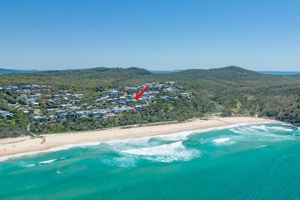 Holiday home Seaviews At Sunshine Beach,4bd, Pool