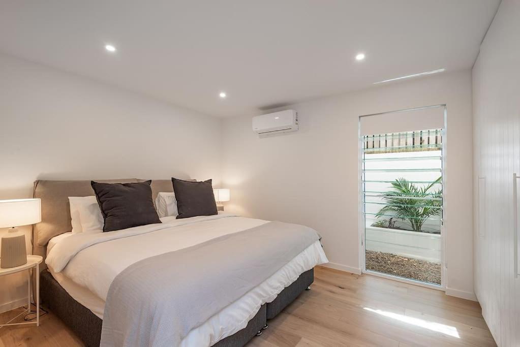 Holiday home Seaviews At Sunshine Beach,4bd, Pool