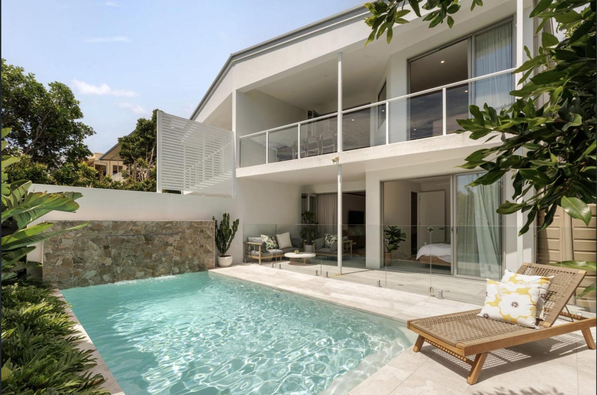 Stylish Noosa Home, Steps To The Beach! Holiday home Sunshine Beach