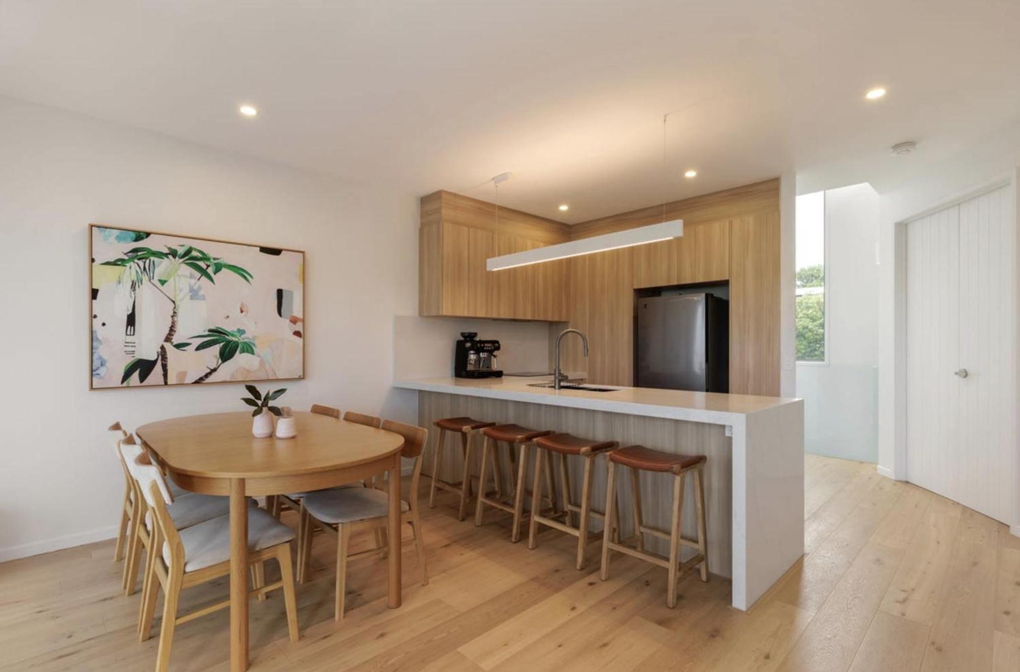 Stylish Noosa Home, Steps To The Beach! *