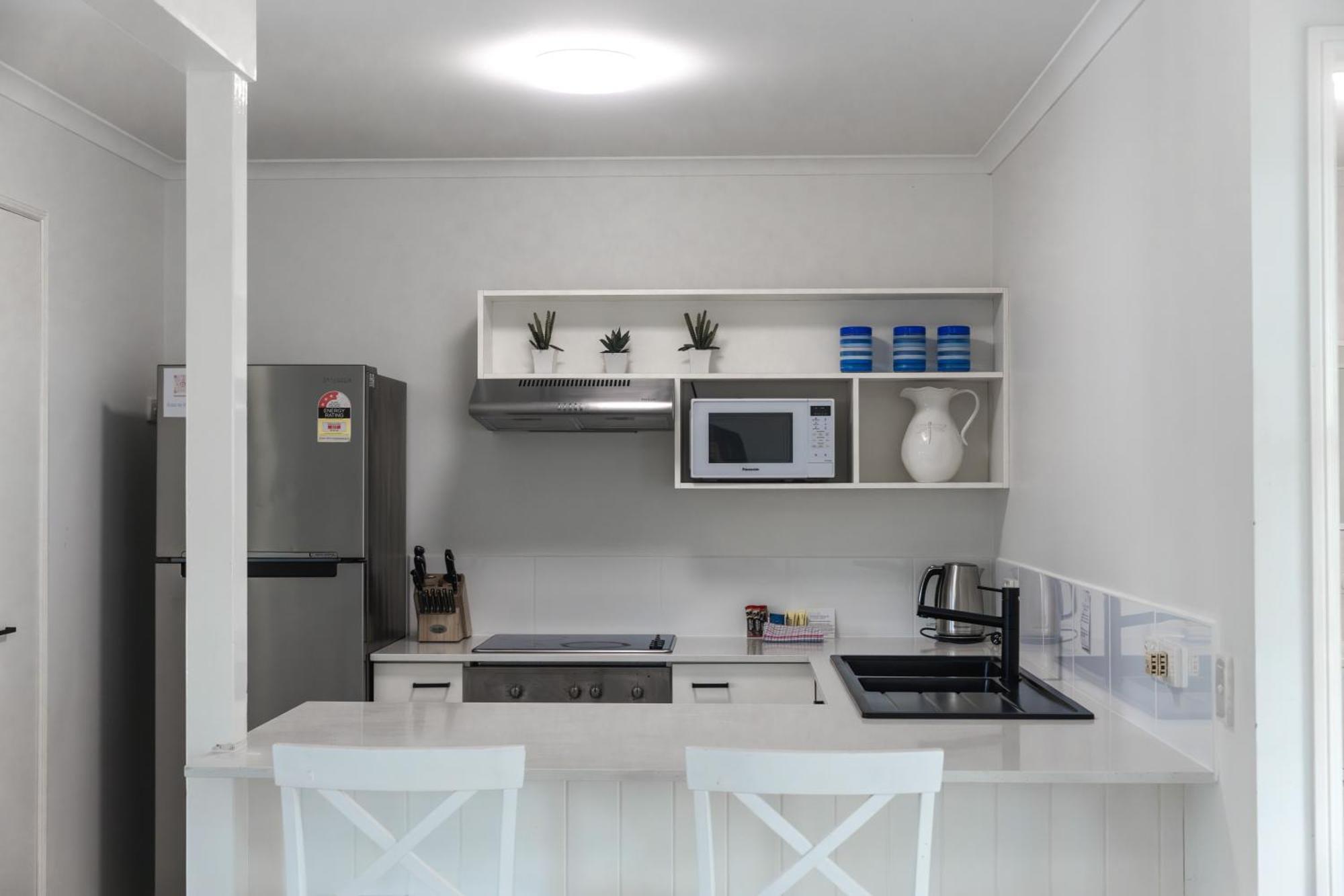 Coral Noosa Noosaville