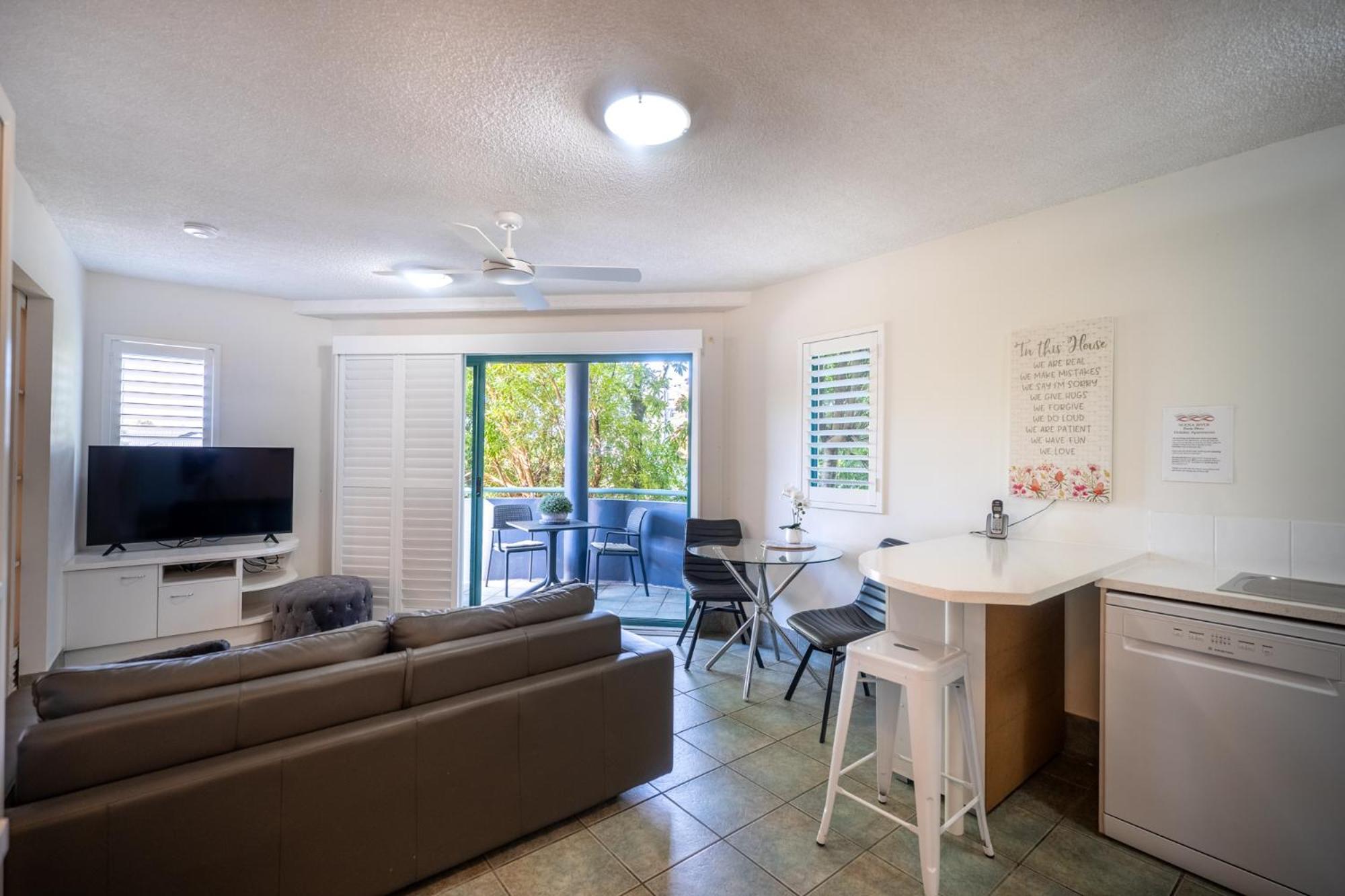 Noosa River Sandy Shores 4*