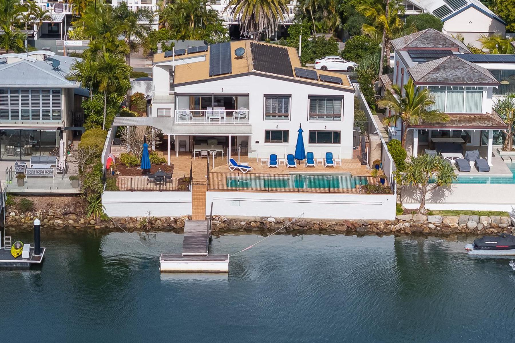 Breathtaking River Views On Noosa Parade * Noosa Heads