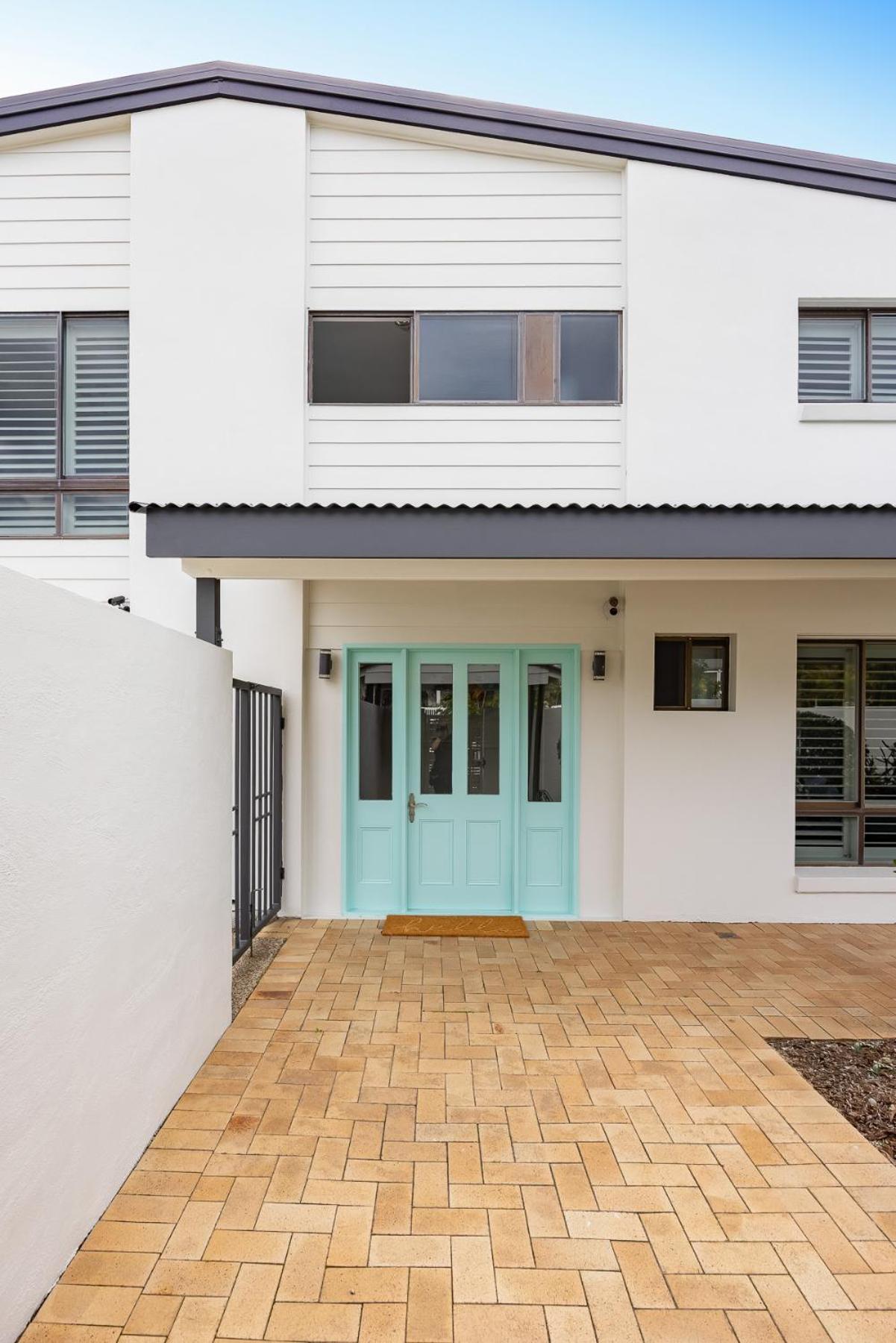 Breathtaking River Views On Noosa Parade * Noosa Heads
