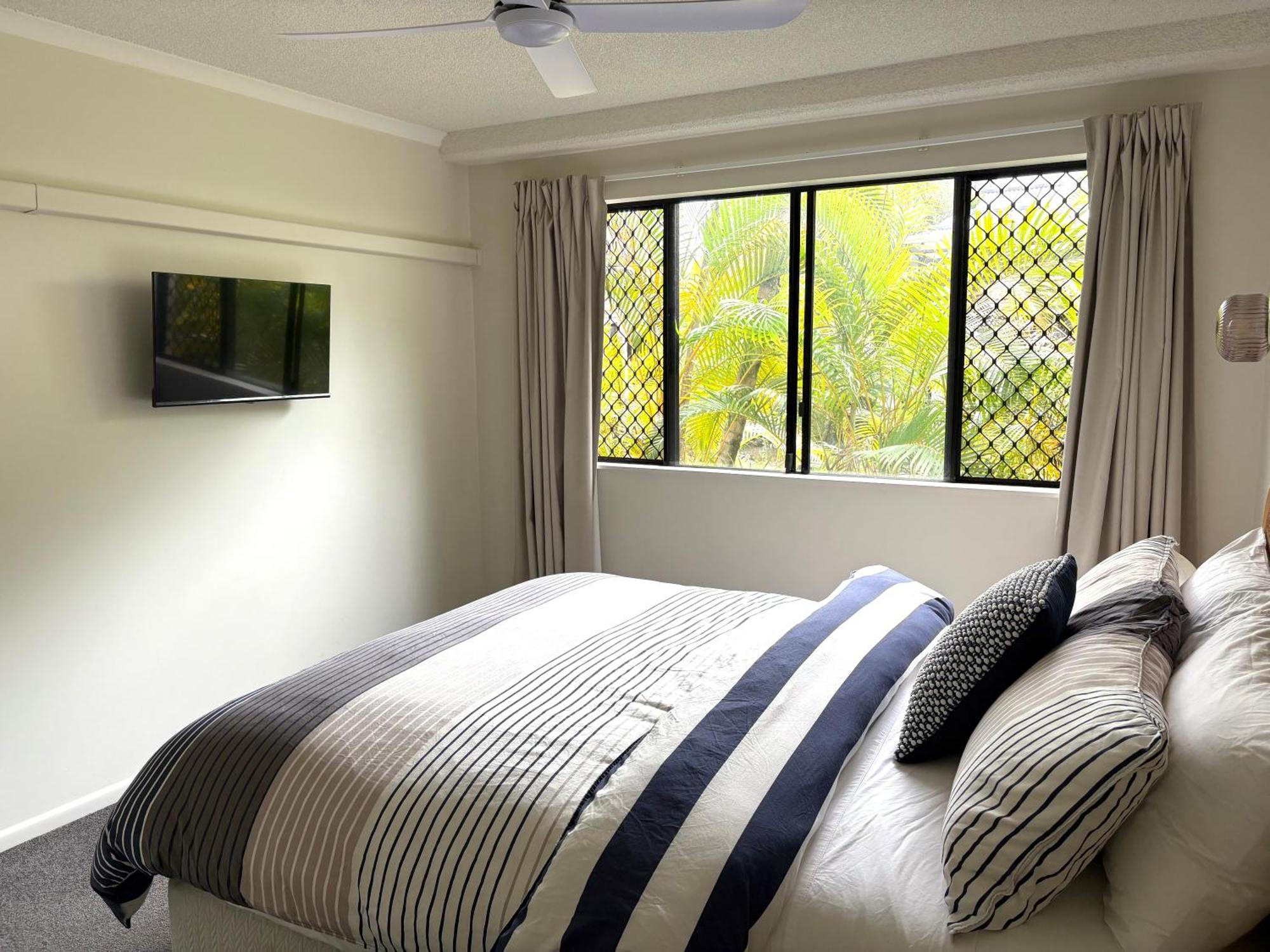 Nautical Stylish Ground Level 1 Bedroom Unit Apartamento