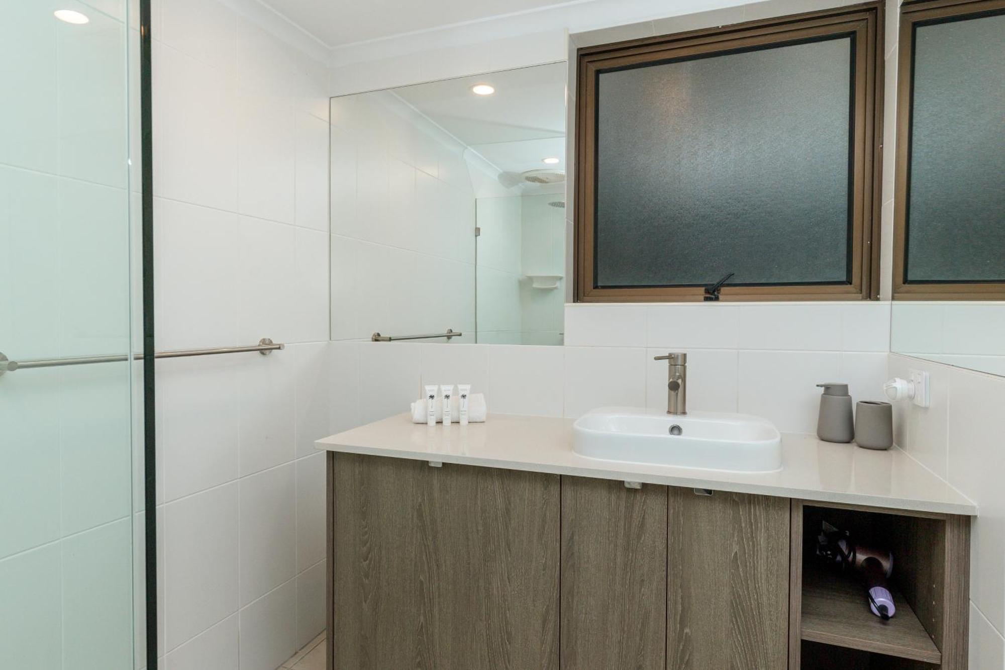 Apartment Tranquil At Its Beach, Bush, Good Food. Noosa Heads