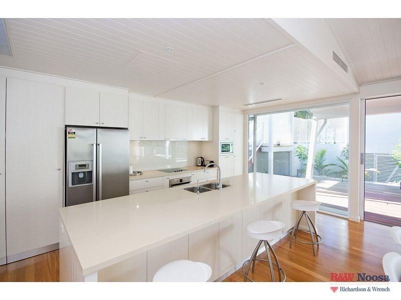 14 Little Cove Road, Little Cove Noosa Heads
