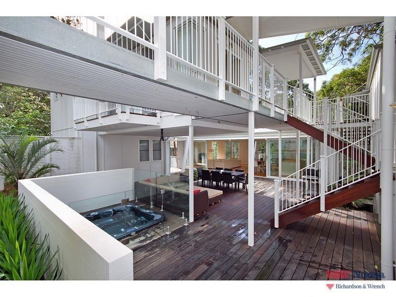 14 Little Cove Road, Little Cove Holiday home Noosa Heads