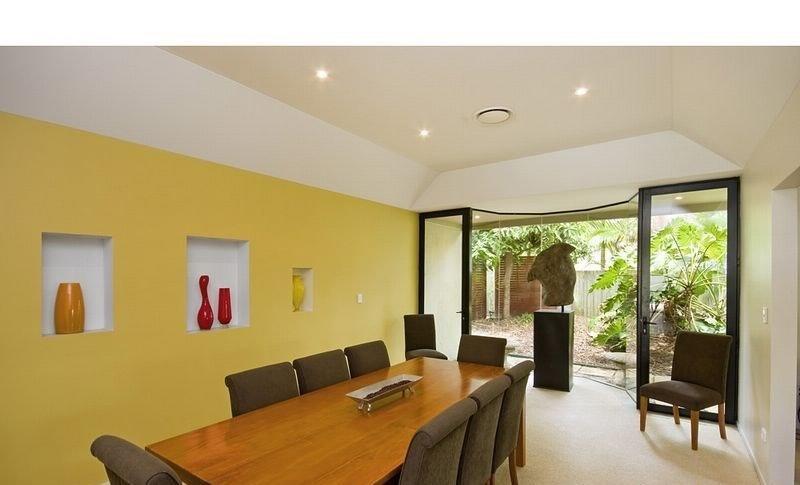 Luxury & Poolside Bliss Near Beach Noosa Heads