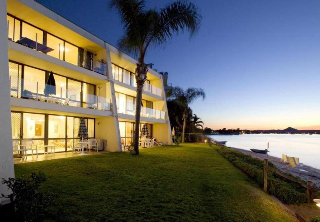 Harbour Aparthotel 4*