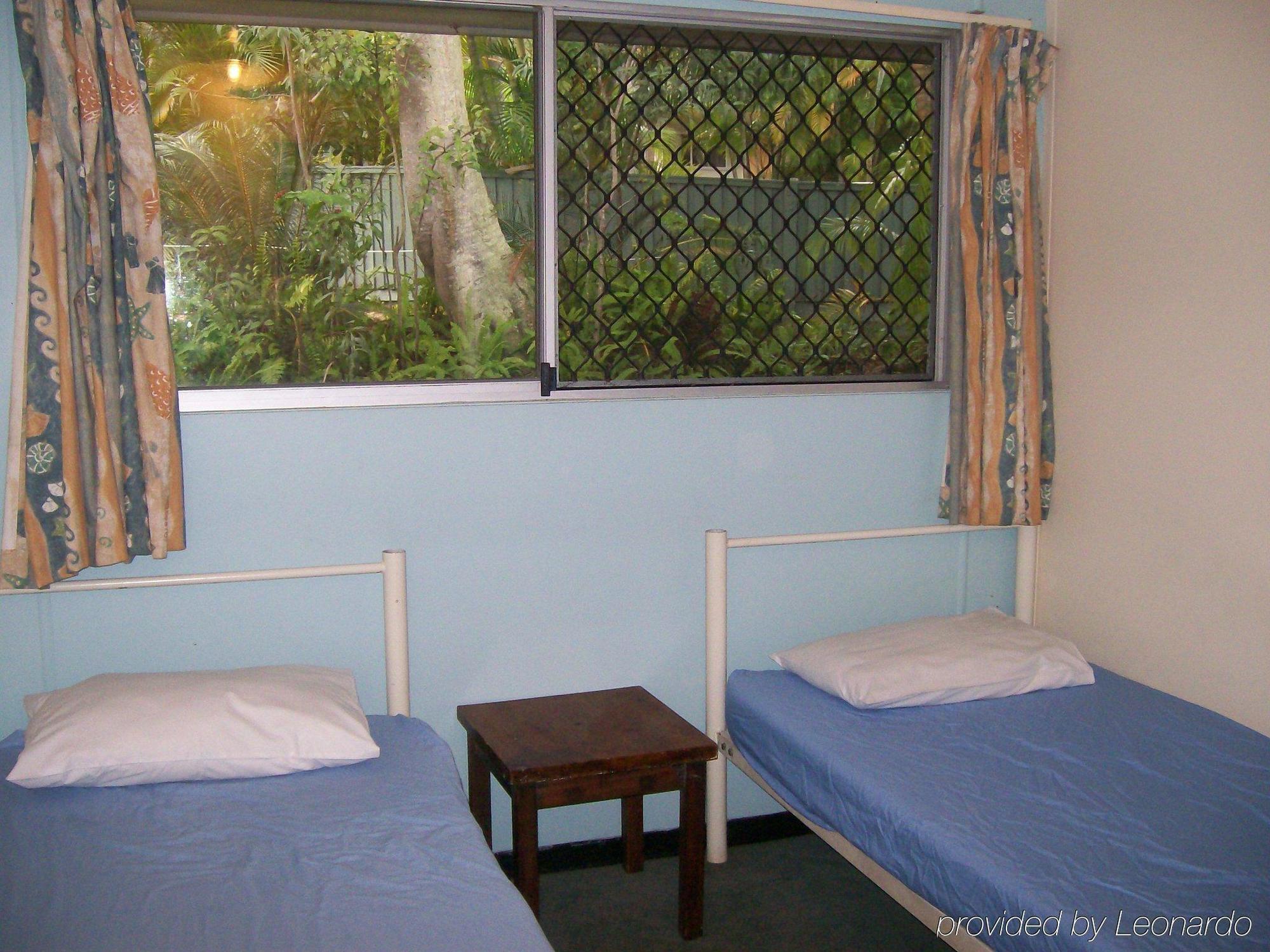 Hostel Nomads