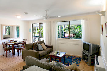 Cayman Quays Motel 3*