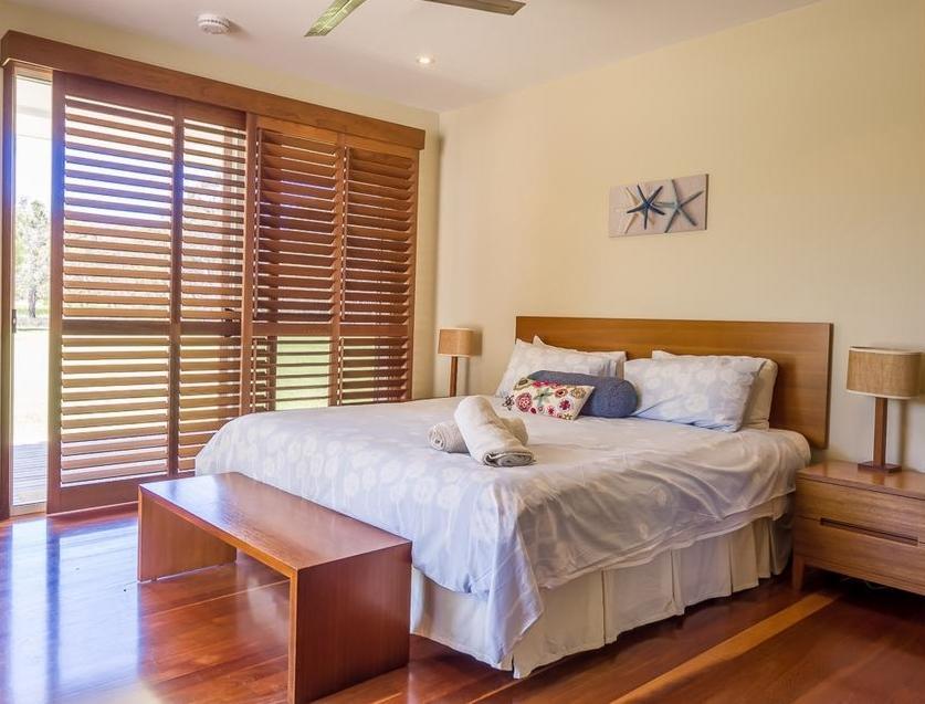 Stone House * Noosaville