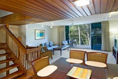 Palm Court Apartment