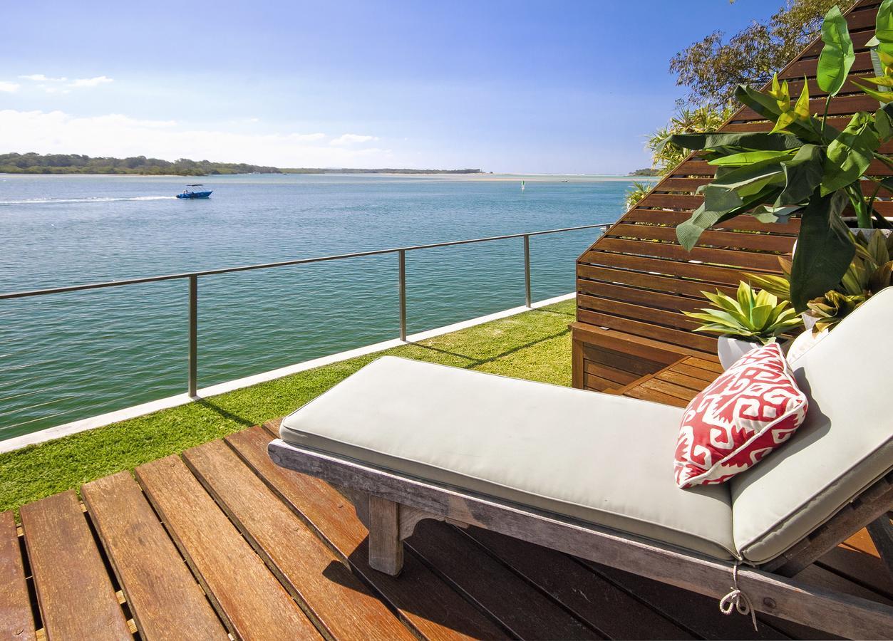 Riverfront Apartment, Perfect Location