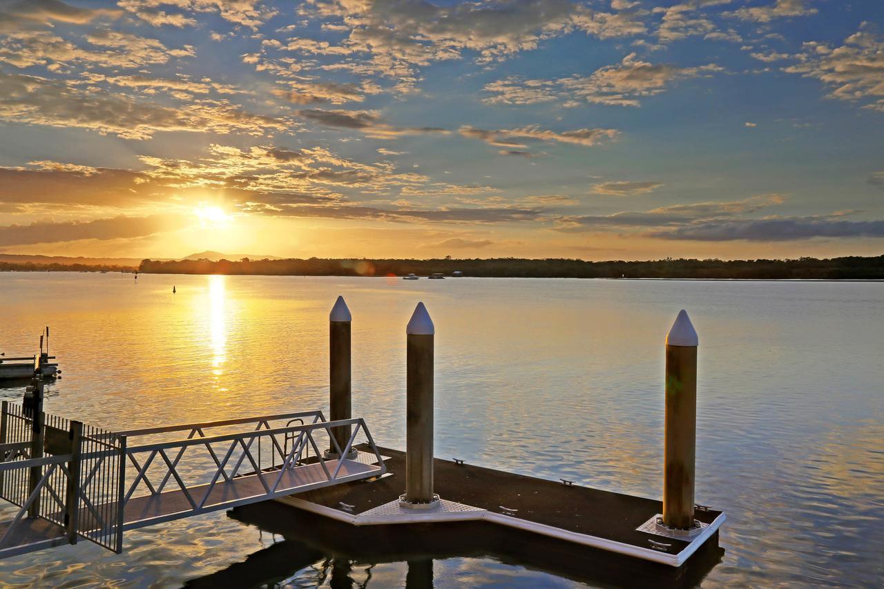 Riverfront Apartment, Perfect Location Noosaville