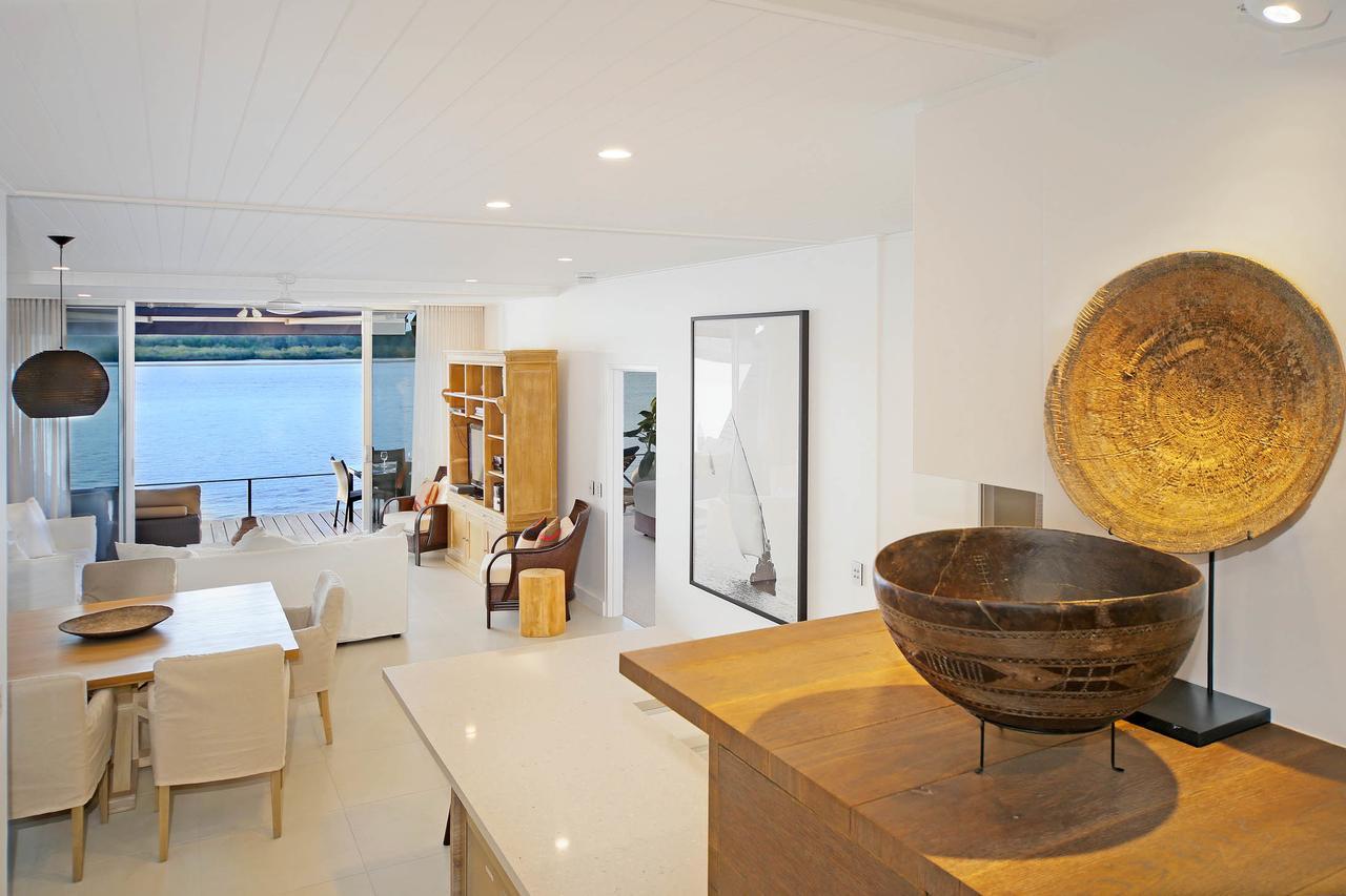 Riverfront Apartment, Perfect Location