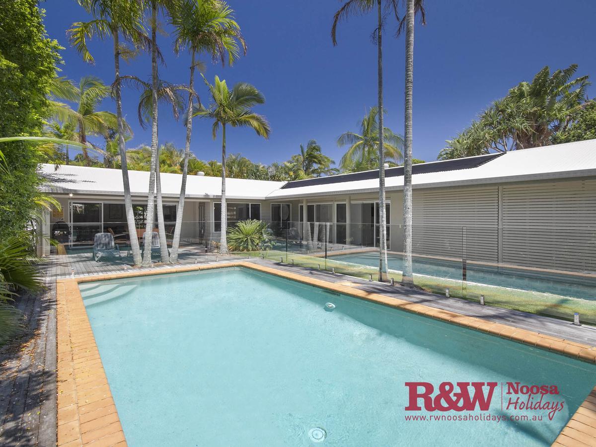 Modern Oasis In Noosa Heads *