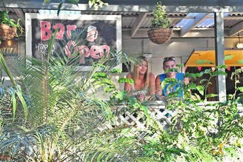 Hostel Nomads Noosa Heads