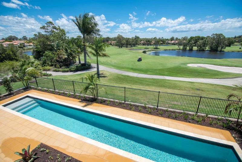 Resort Springs Golf & 4*