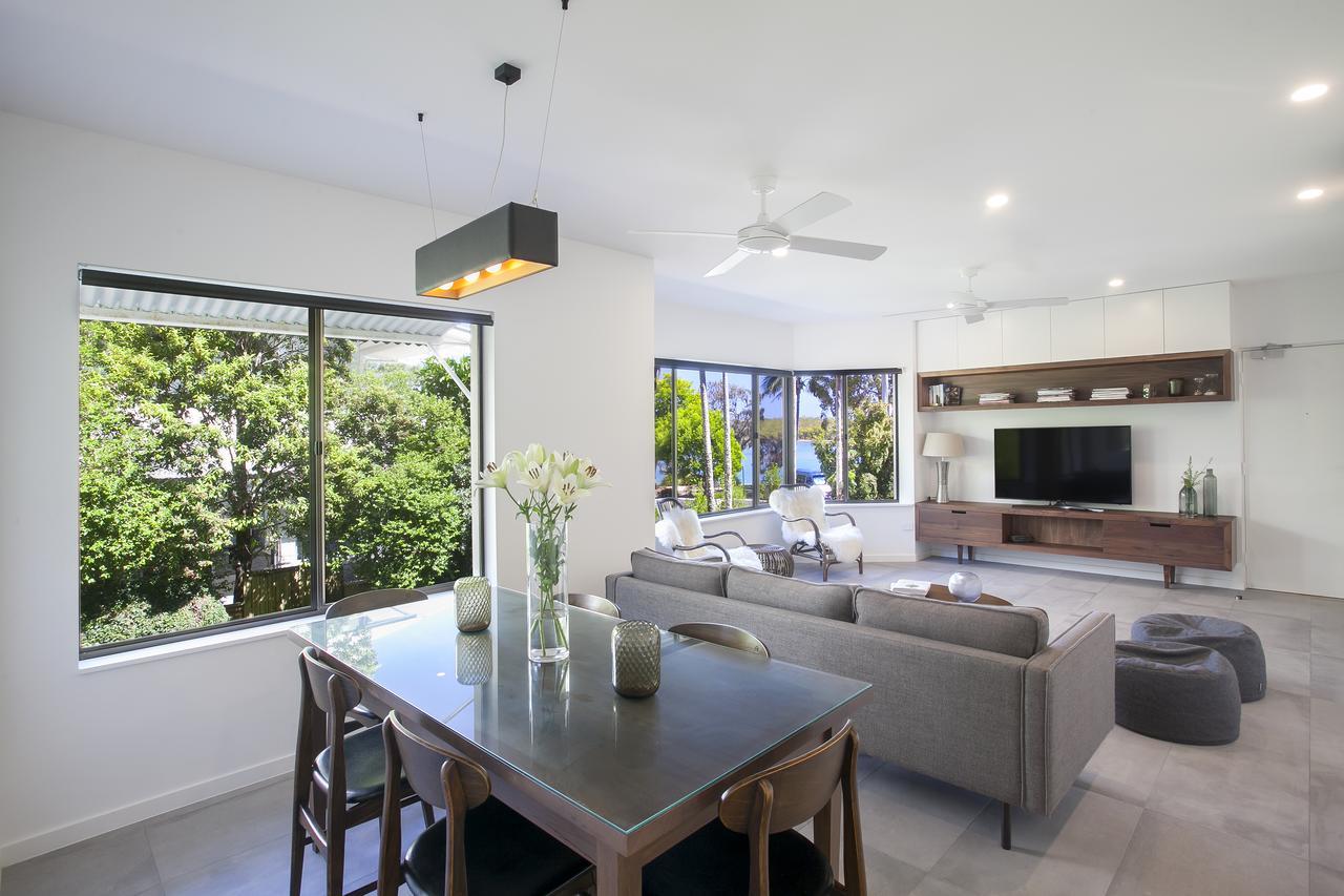 Aarons Luxury Retreat Apartment Noosaville