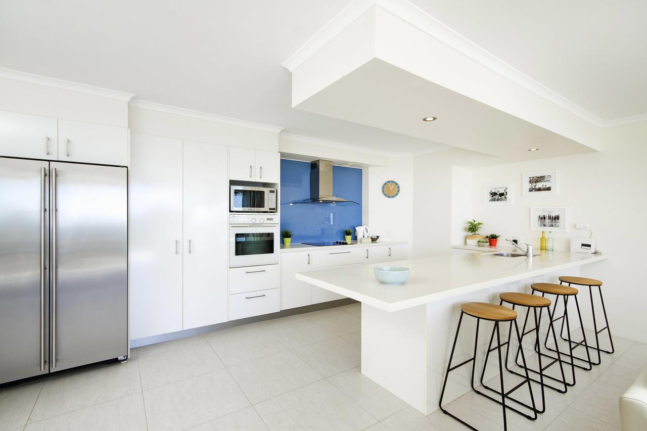 Courtyard Charm, Ocean Views, Little Cove Noosa Heads