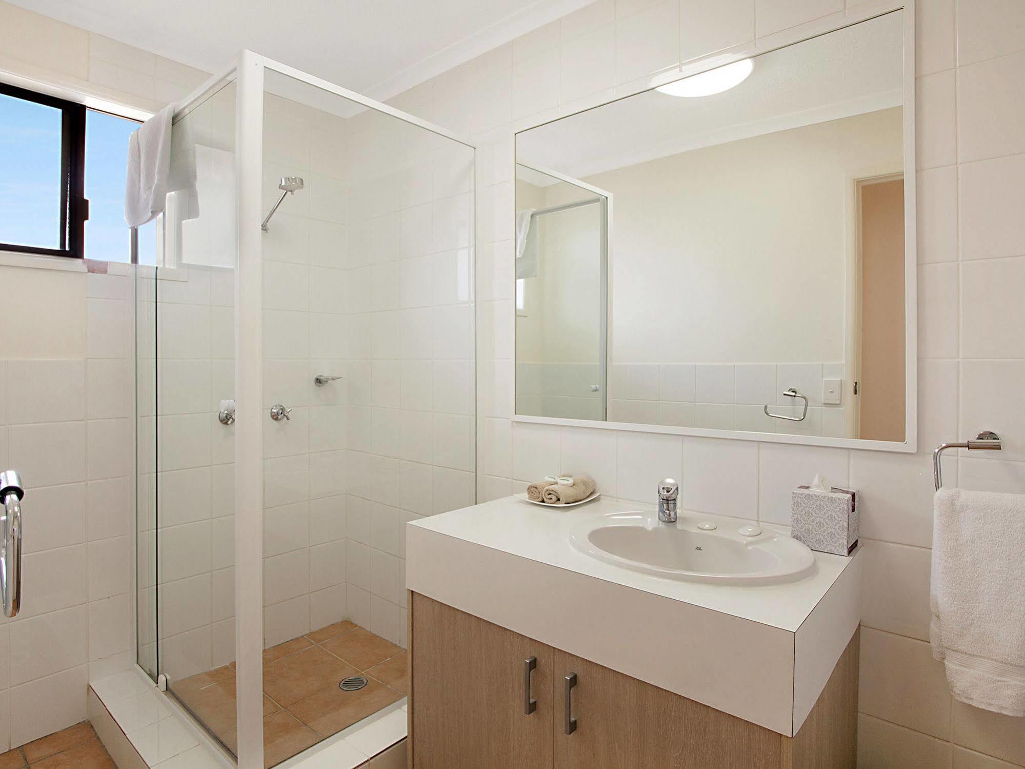 Cayman Quays Motel Noosaville