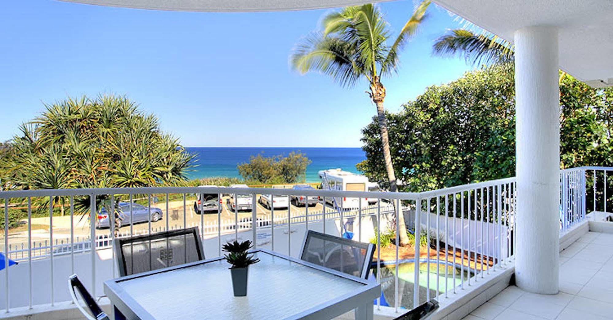 La Mer Sunshine Beachfront 4*