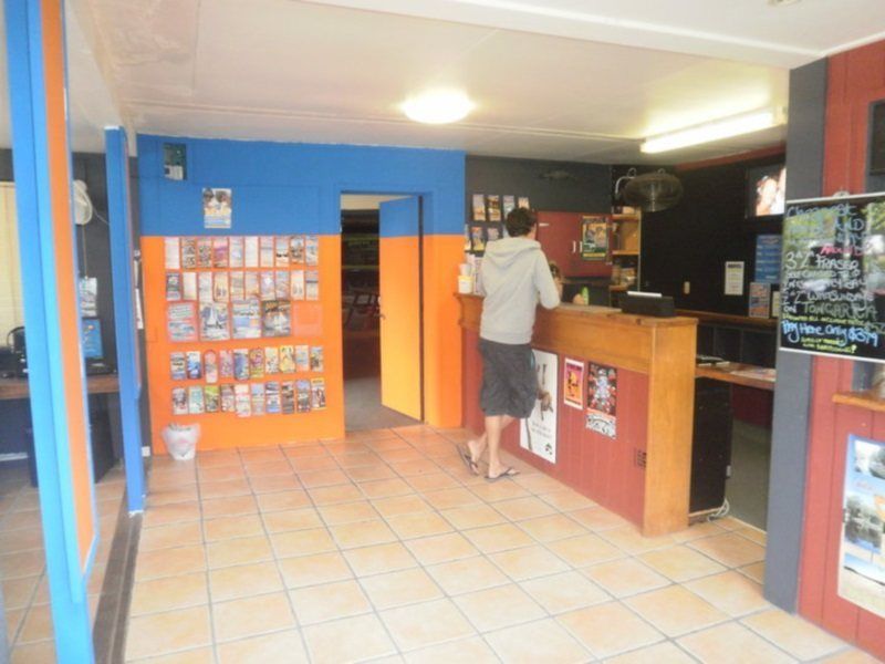 Hostel Nomads