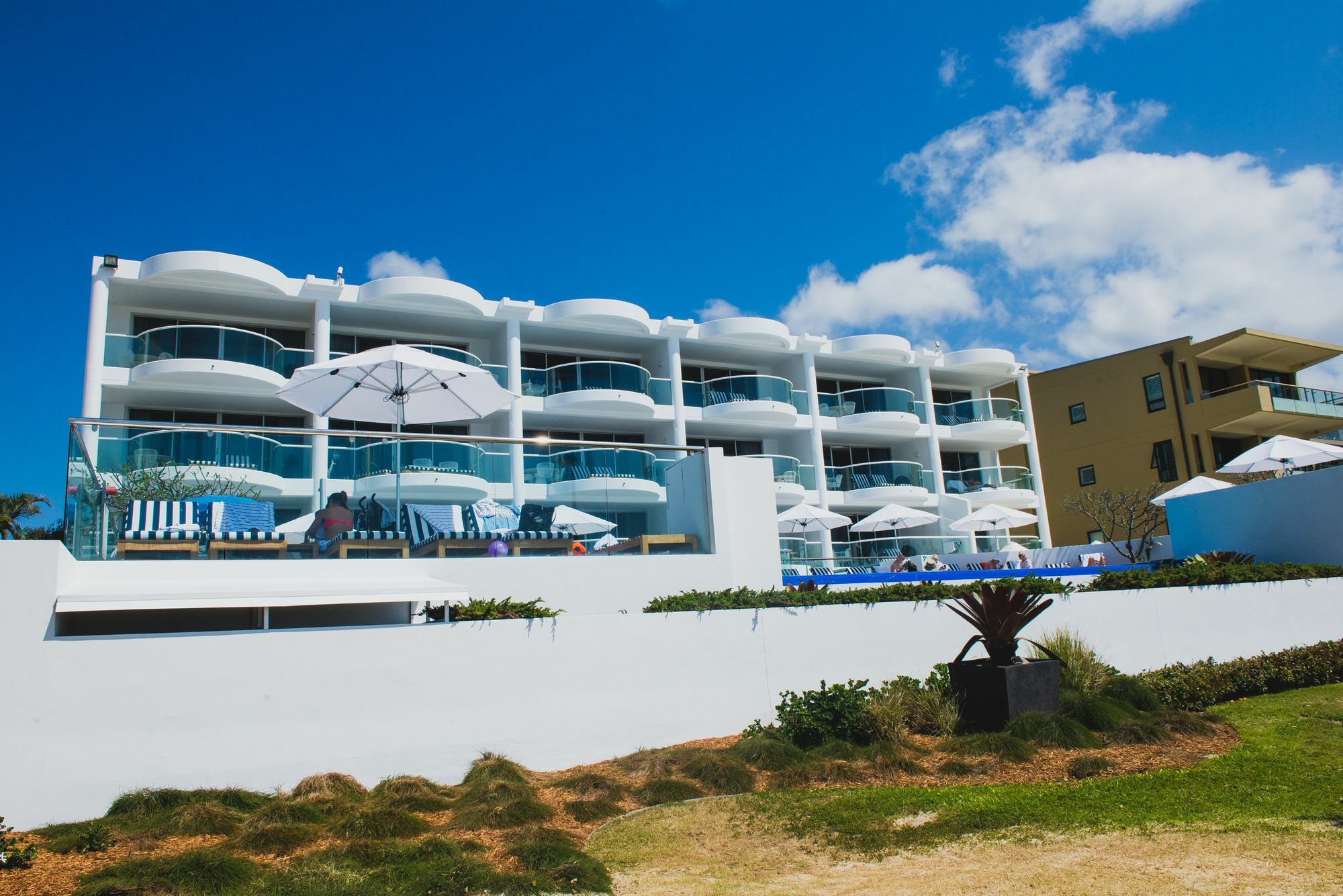 Tingirana 4*