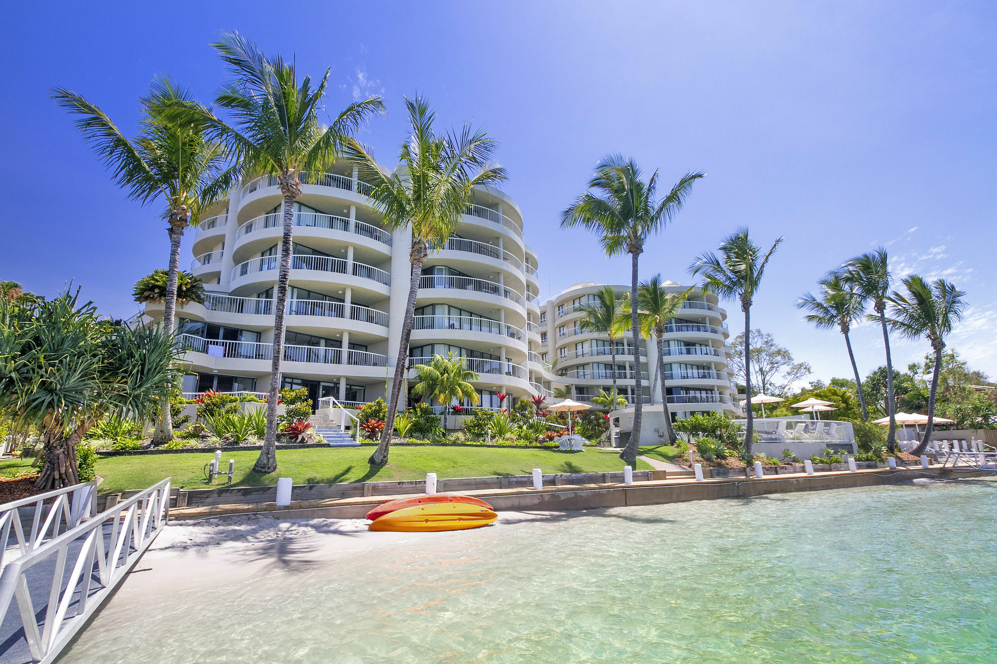 Noosa Pacific Aparthotel 4*