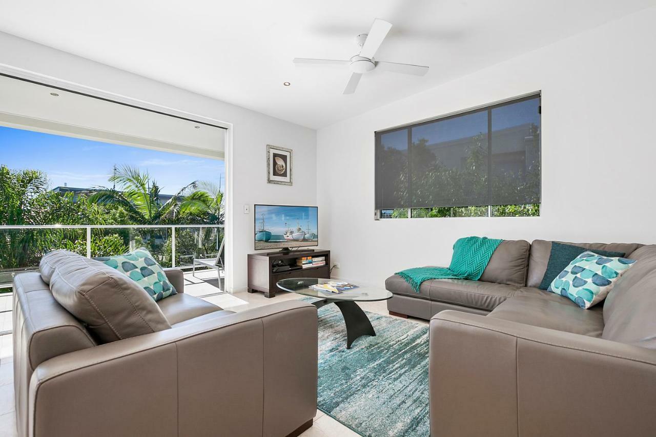 Perfect Getaway, Sunshine Apartment