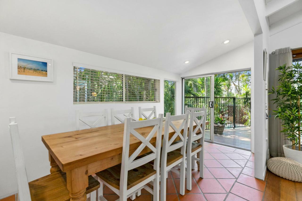 Tranquil & Tropical, Sunshine Sunshine Beach
