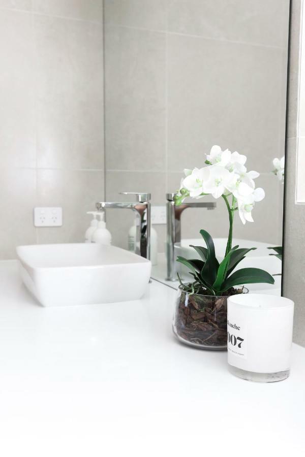 Hastings Park: Elegant Gem By The *