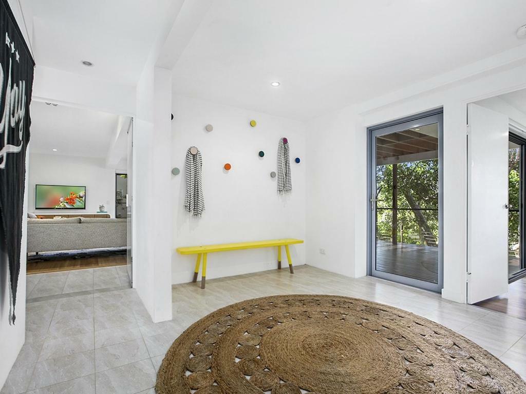 Holiday home Stunning Seaviews, Sunshine Sunshine Beach