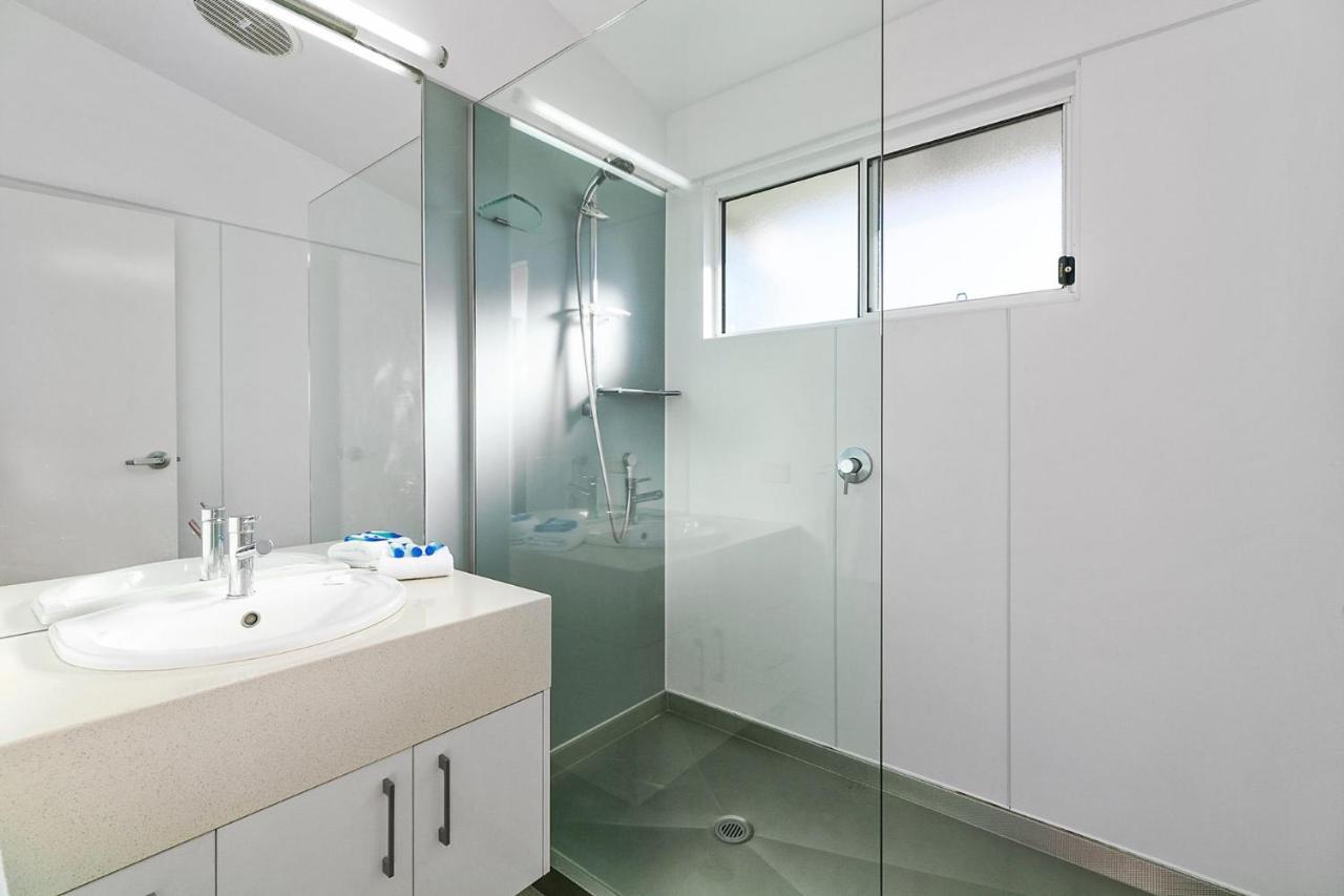 Stunning River House - 51 Hilton Esplanade Noosaville